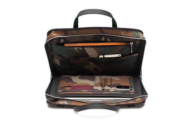 15 inch Laptoptas  Camouflage, The Associate