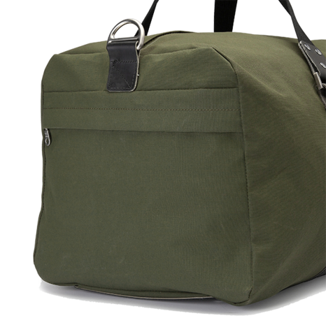 Churchill travel bag front pockey